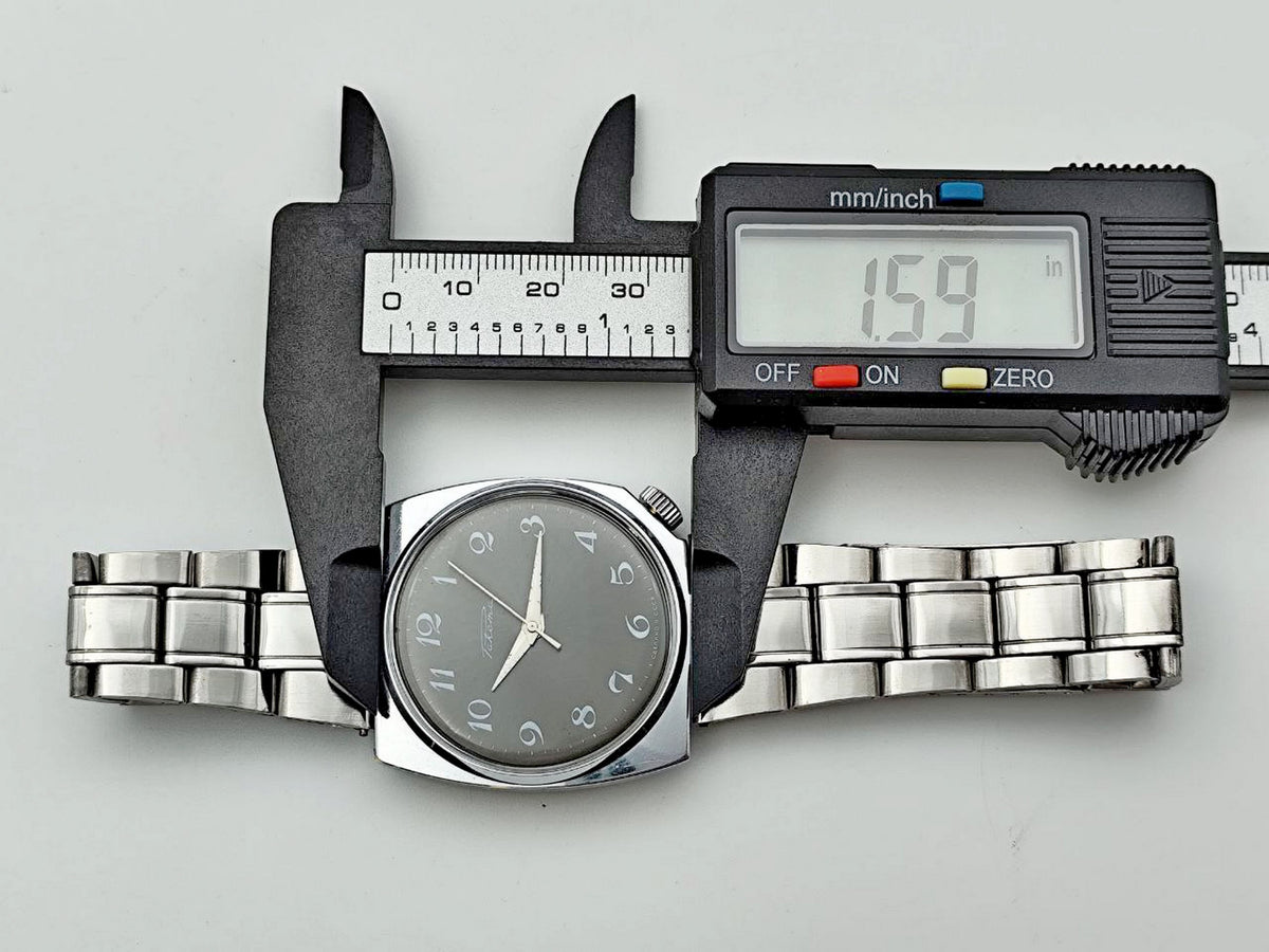Vintage RAKETA 2609 Jerrycan Soviet Mechanical Wristwatch | USSR PChZ Shockproof Metal Bracelet Men's Watch
