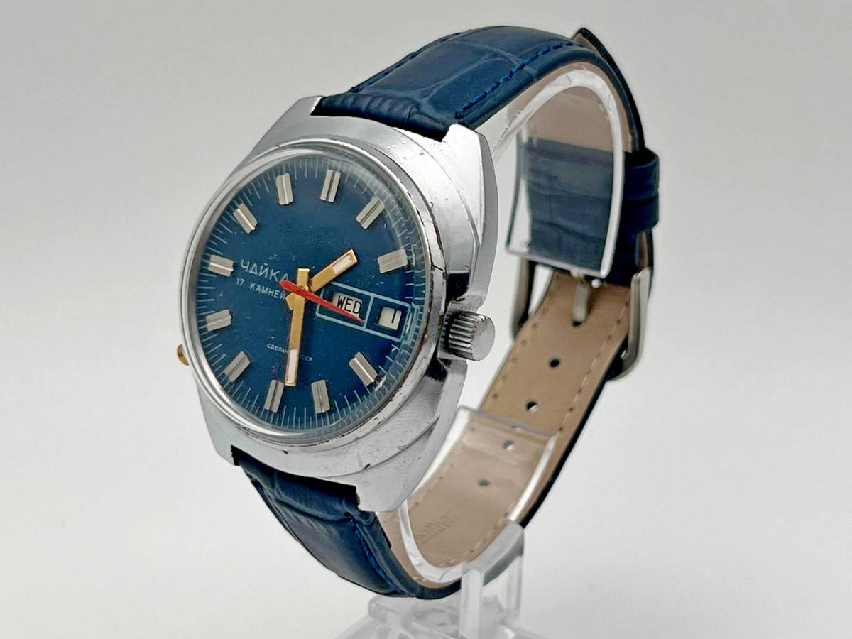 Vintage CHAYKA 2628 Soviet Mechanical Watch | Rare Blue Dial 17 Jewels USSR Dust-Proof Double-Calendar Men's Wristwatch