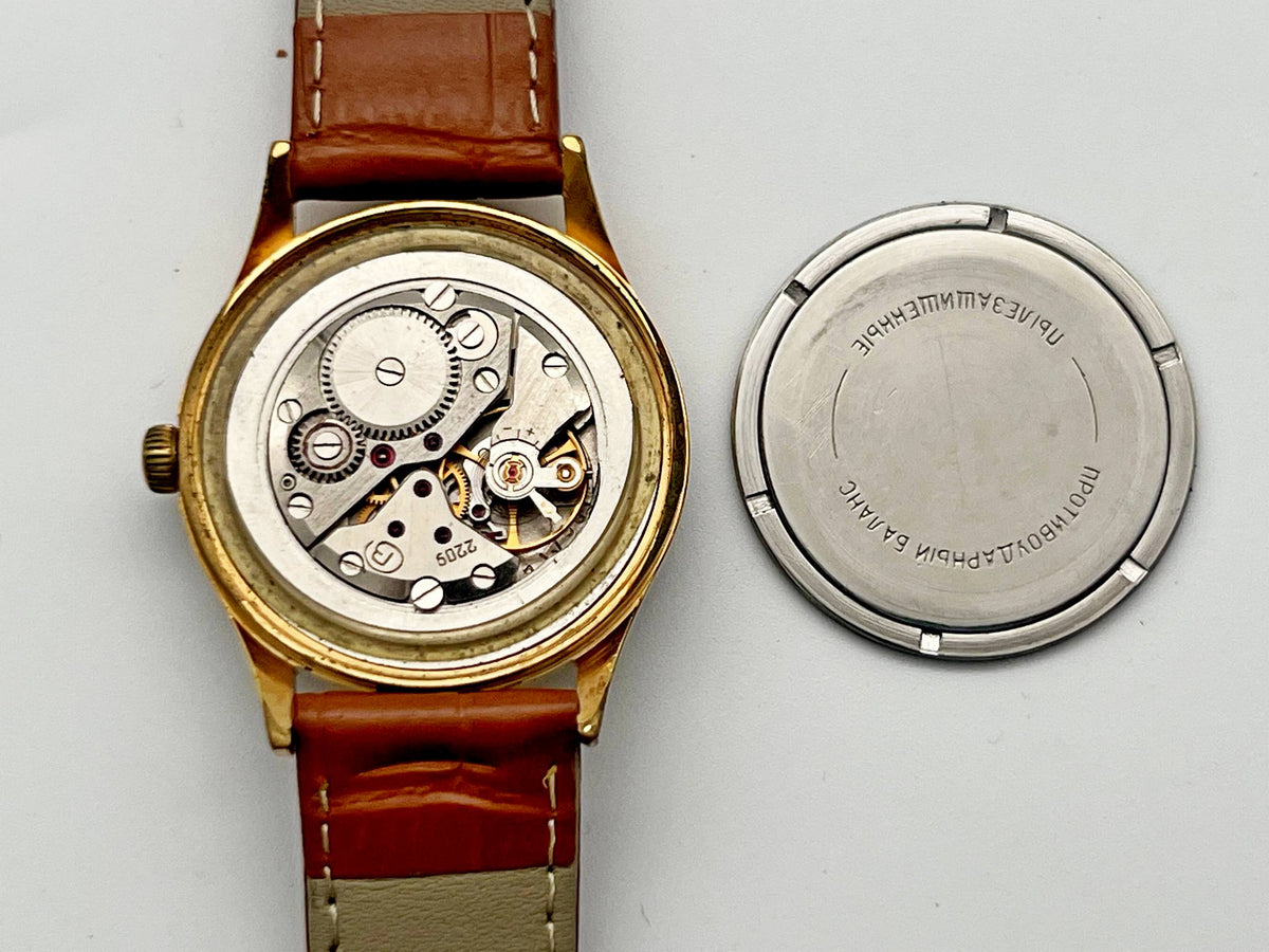 Vintage WOSTOK 2209 AU 10 Gilt Mechanical Wristwatch | Vostok USSR Watch