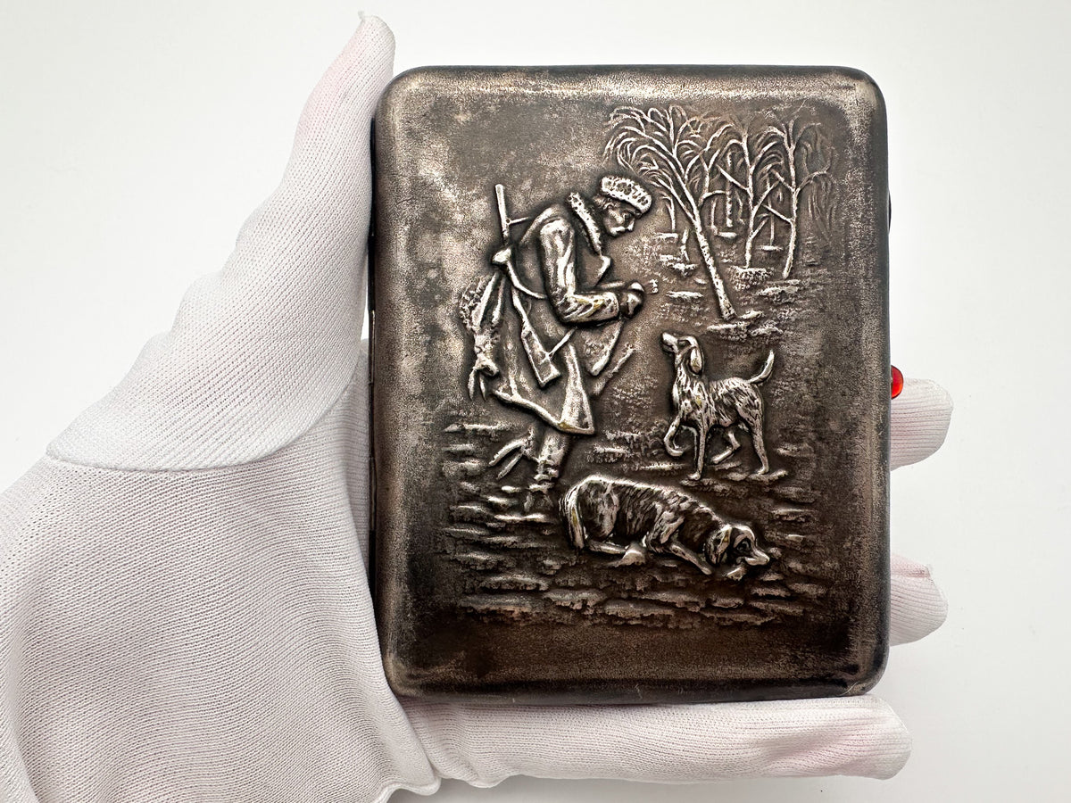 Cigarette Case Hunter with Two Dogs Vintage Soviet | Novosibirsk Plant NPZ Tobacciana USSR