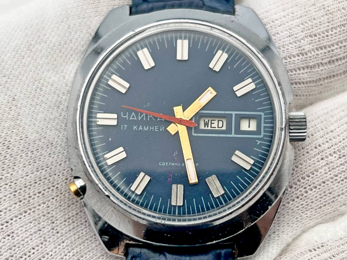 Vintage CHAYKA 2628 Soviet Mechanical Watch | Rare Blue Dial 17 Jewels USSR Dust-Proof Double-Calendar Men's Wristwatch