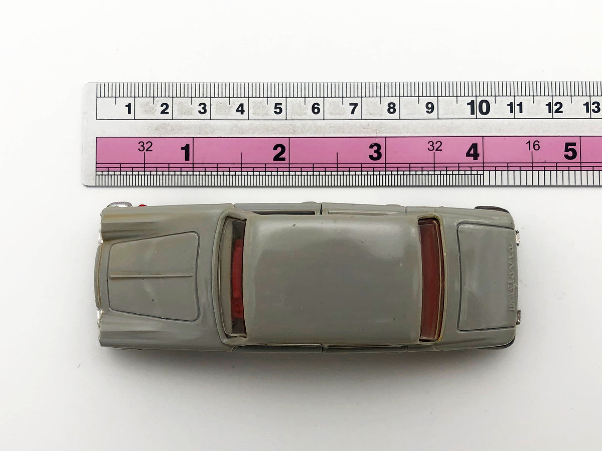 Vintage Fiat 1500 / Lancia Flavia Model Car | USSR 1:43 Scale Collectible Remake
