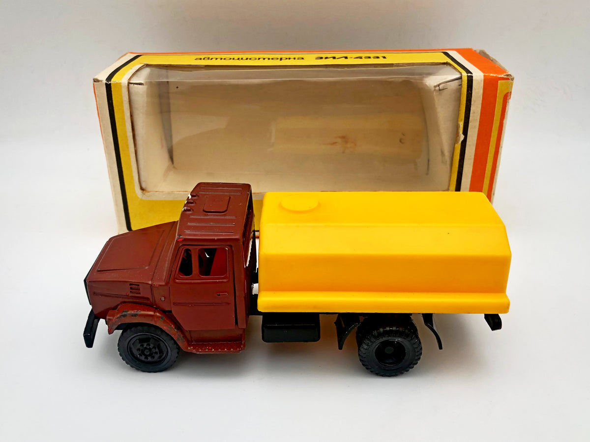 Vintage ZiL-4331 Water Tanker Truck Toy | USSR Diecast Metal and Plastic Collectible