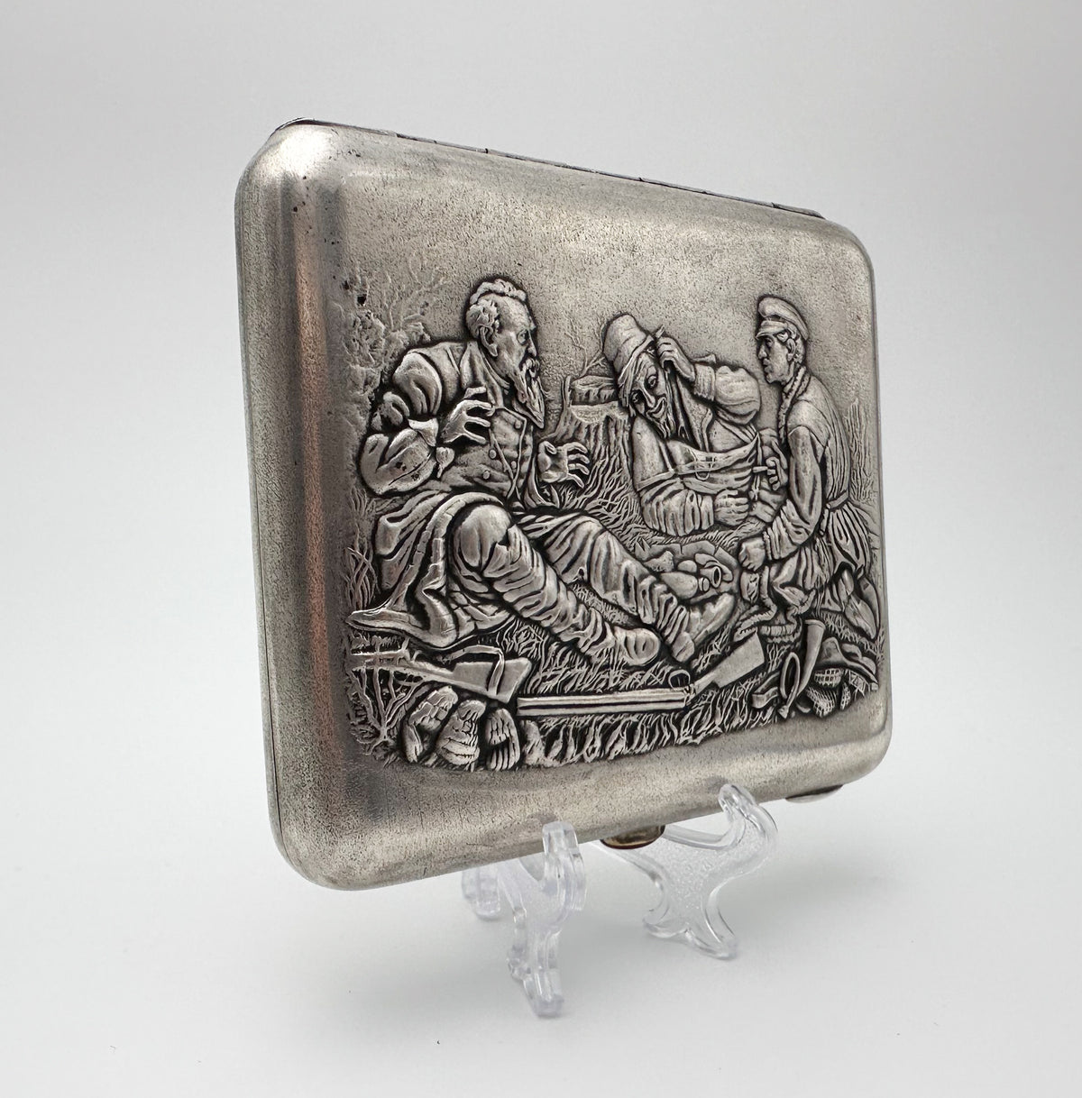 Cigarette Case Hunters at Rest Vintage Soviet | Artel Pobeda Moscow Melchior Tobacciana Perov USSR