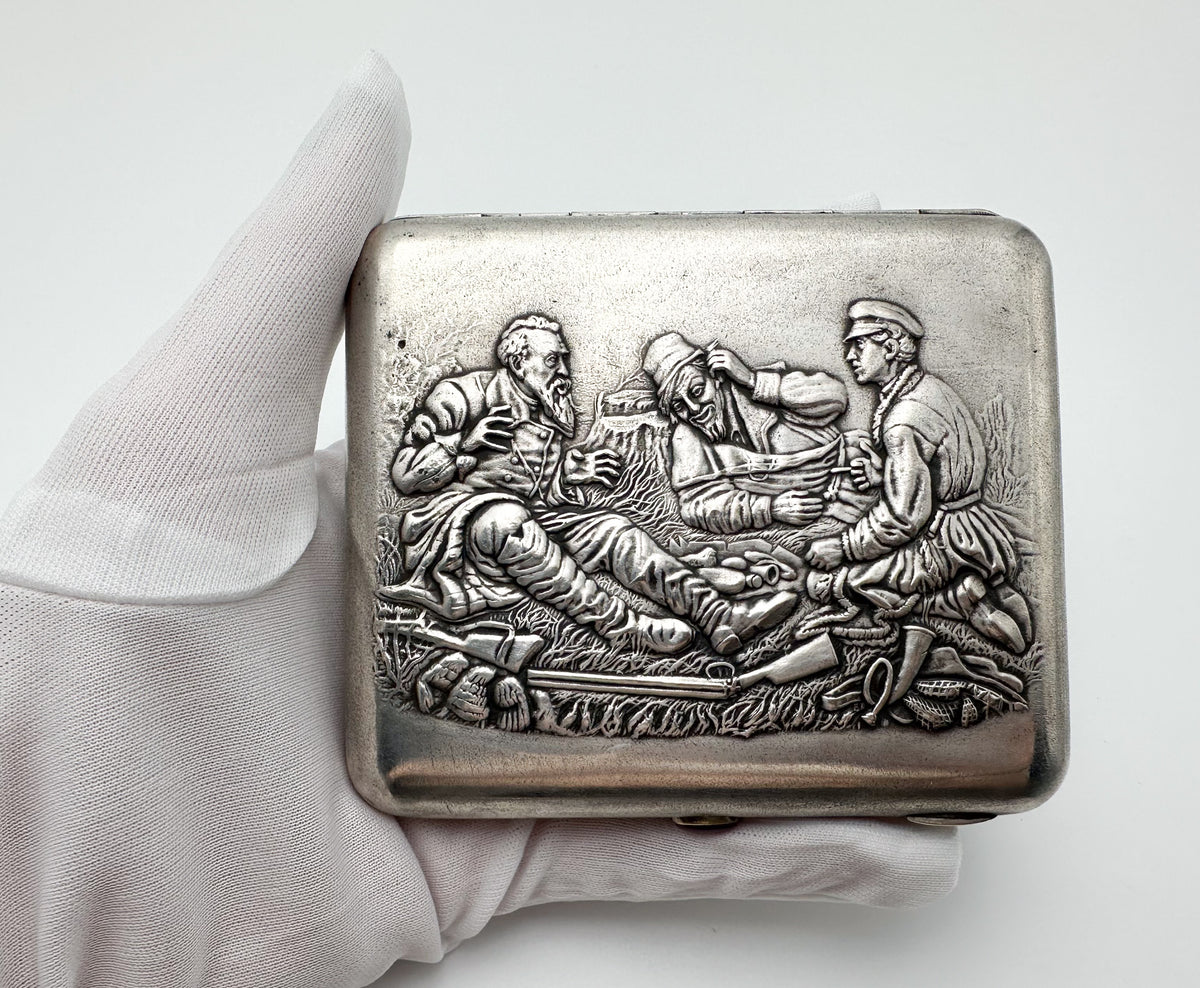 Cigarette Case Hunters at Rest Vintage Soviet | Artel Pobeda Moscow Melchior Tobacciana Perov USSR