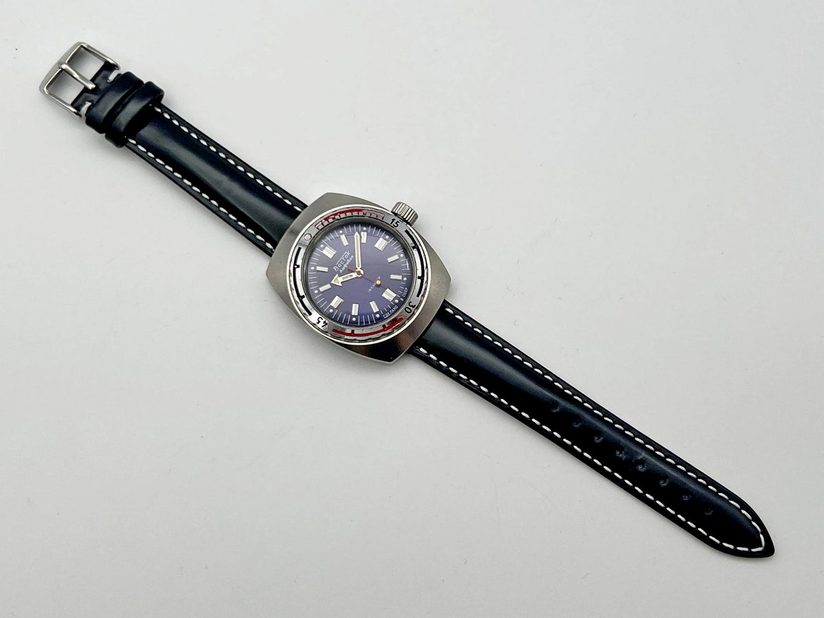Vintage WOSTOK Amphibian Barrel 2209 Soviet Mechanical Watch VOSTOK | USSR Diver Blue Dial 18 Jewels 200m Men's Wristwatch
