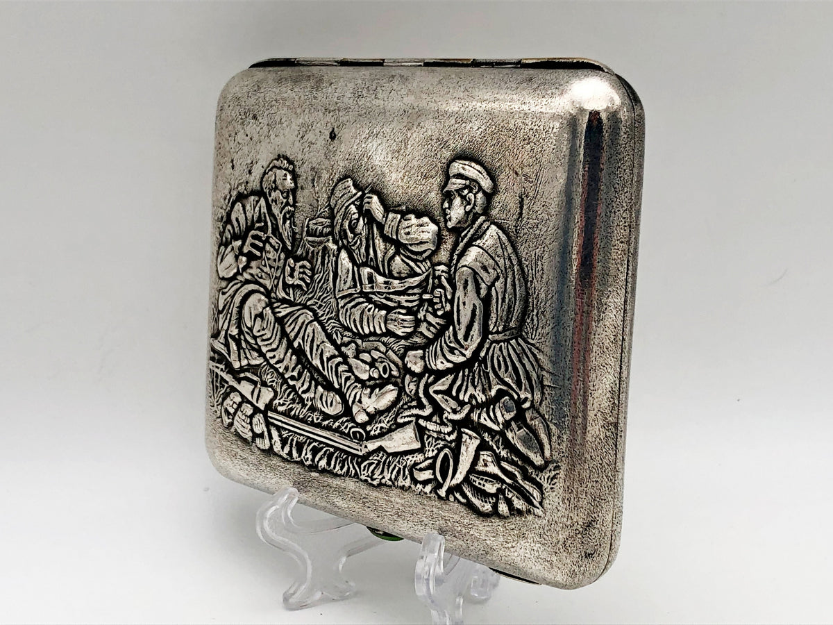 Cigarette Case Hunters at a Rest Vintage Soviet | Perov Artel Pobeda Moscow Melchior Tobacciana USSR