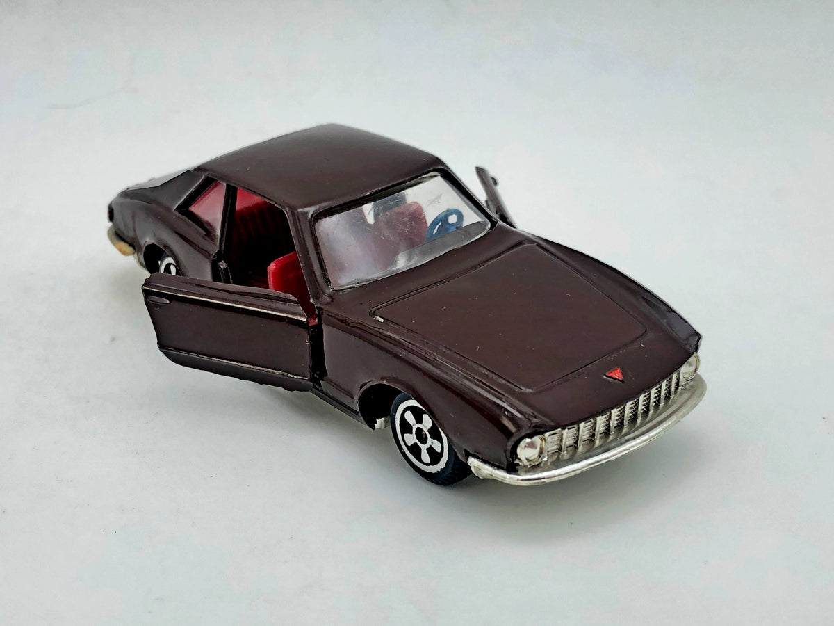 Vintage Soviet Ghia V.280 Coupe Diecast Car | USSR 1/43 Scale Model