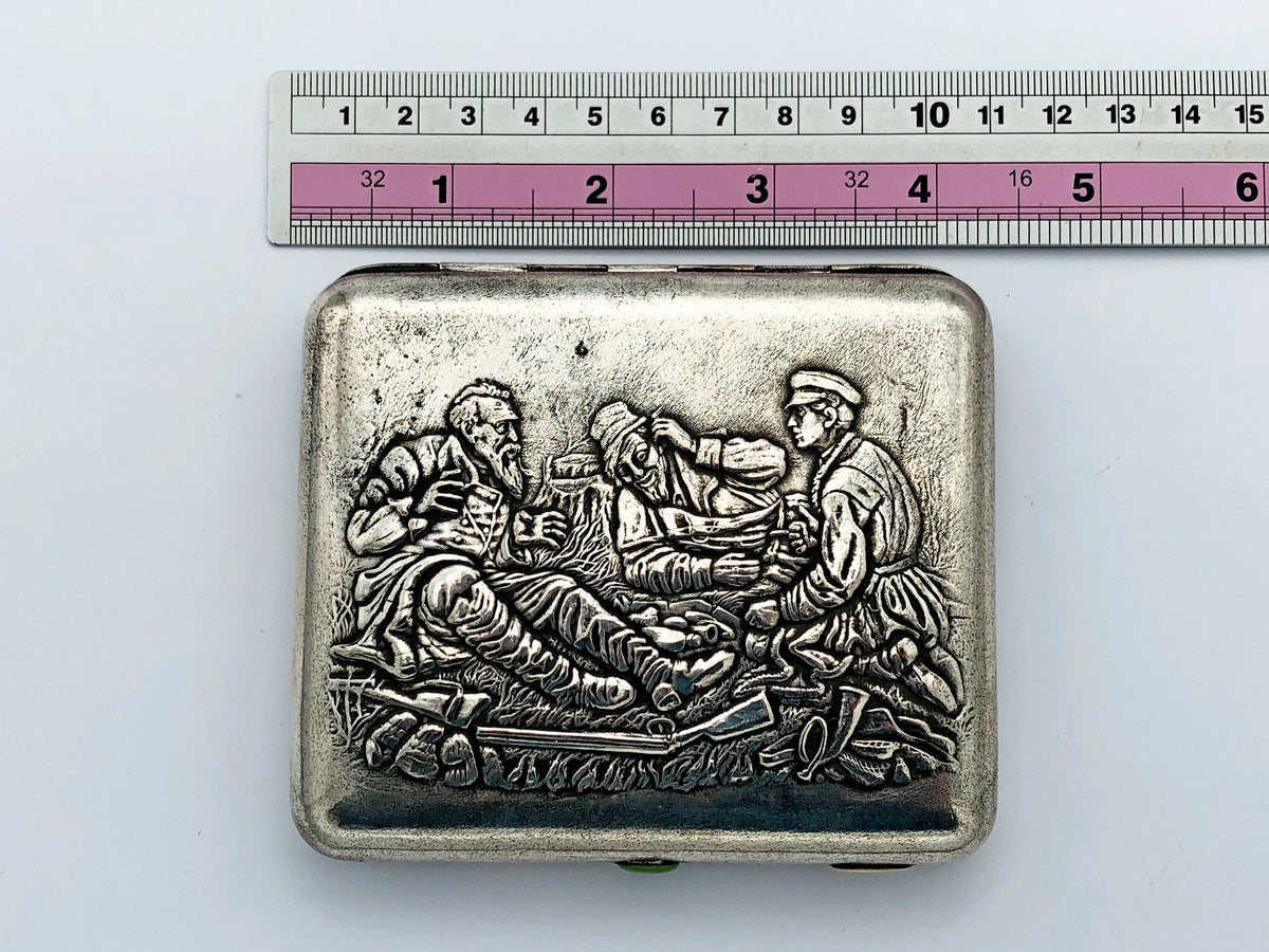 Cigarette Case Hunters at a Rest Vintage Soviet | Perov Artel Pobeda Moscow Melchior Tobacciana USSR
