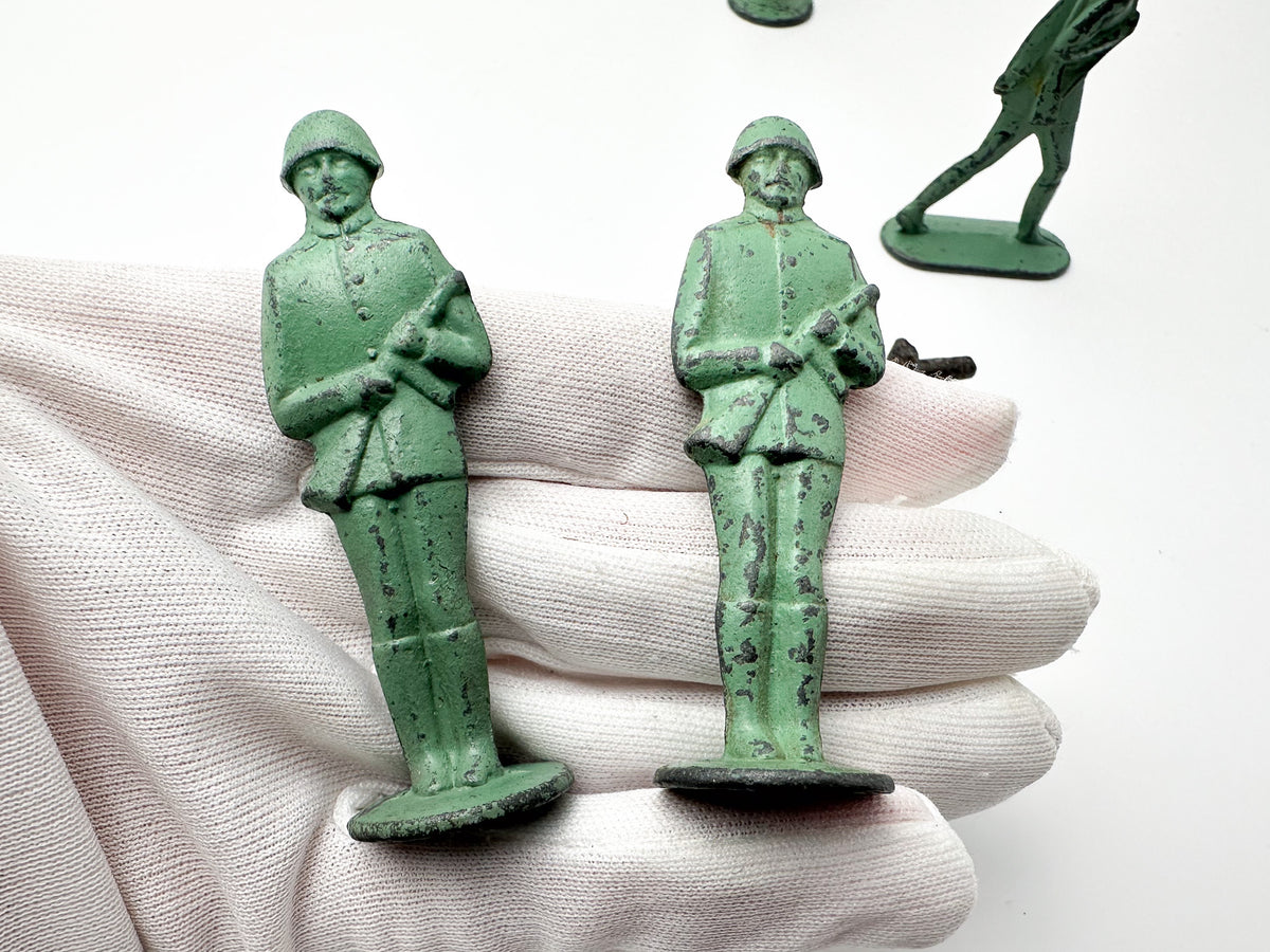 Vintage Soviet Metal Toy Soldiers "Stolbiki" Mixed Set | USSR Cast Figures with Prone Machine Gunner