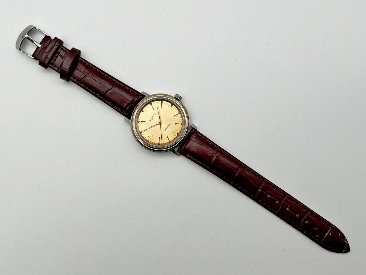 Vintage WOSTOK 2409 Soviet Mechanical Watch VOSTOK | Rare Dial 17 Jewels USSR Dress Men's Wristwatch
