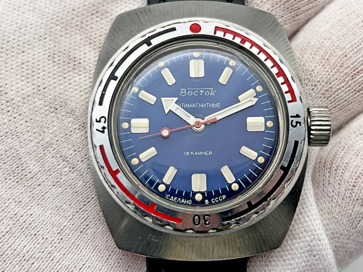 Vintage VOSTOK WOSTOK Amphibian Barrel 2209 Antimagnetic Soviet Mechanical Watch | USSR Diver Blue Dial 18 Jewels 200m Men's Wristwatch