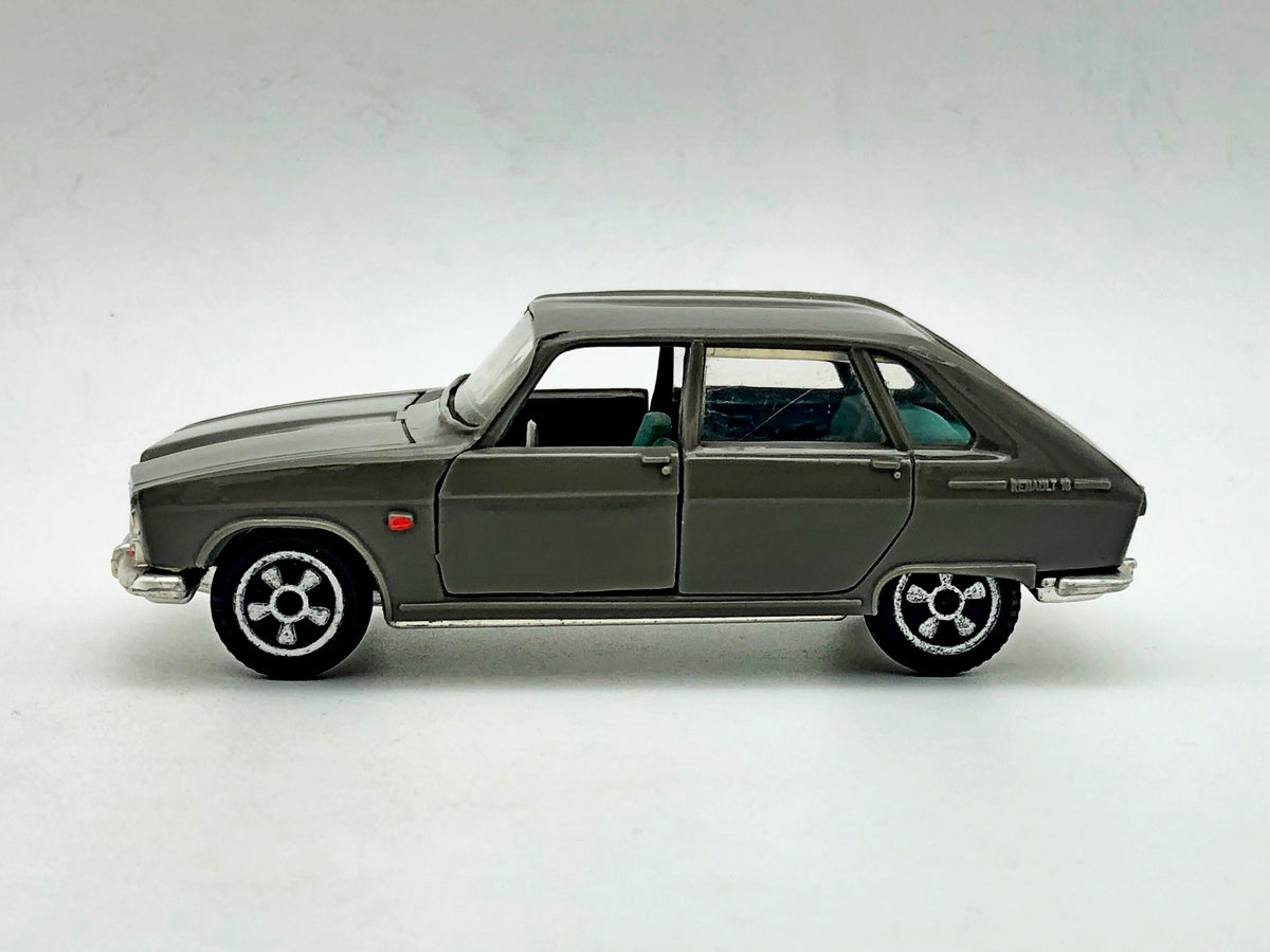 Vintage Soviet Renault 16 Diecast Car | USSR 1/43 Scale Model Remake