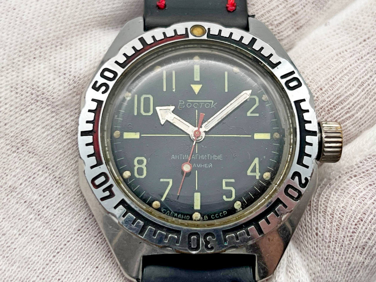 Vintage WOSTOK Amphibia 2409 Antimagnetic Soviet Mechanical Watch VOSTOK | USSR Diver Black Dial 17 Jewels 200m Shockproof Men's Watch