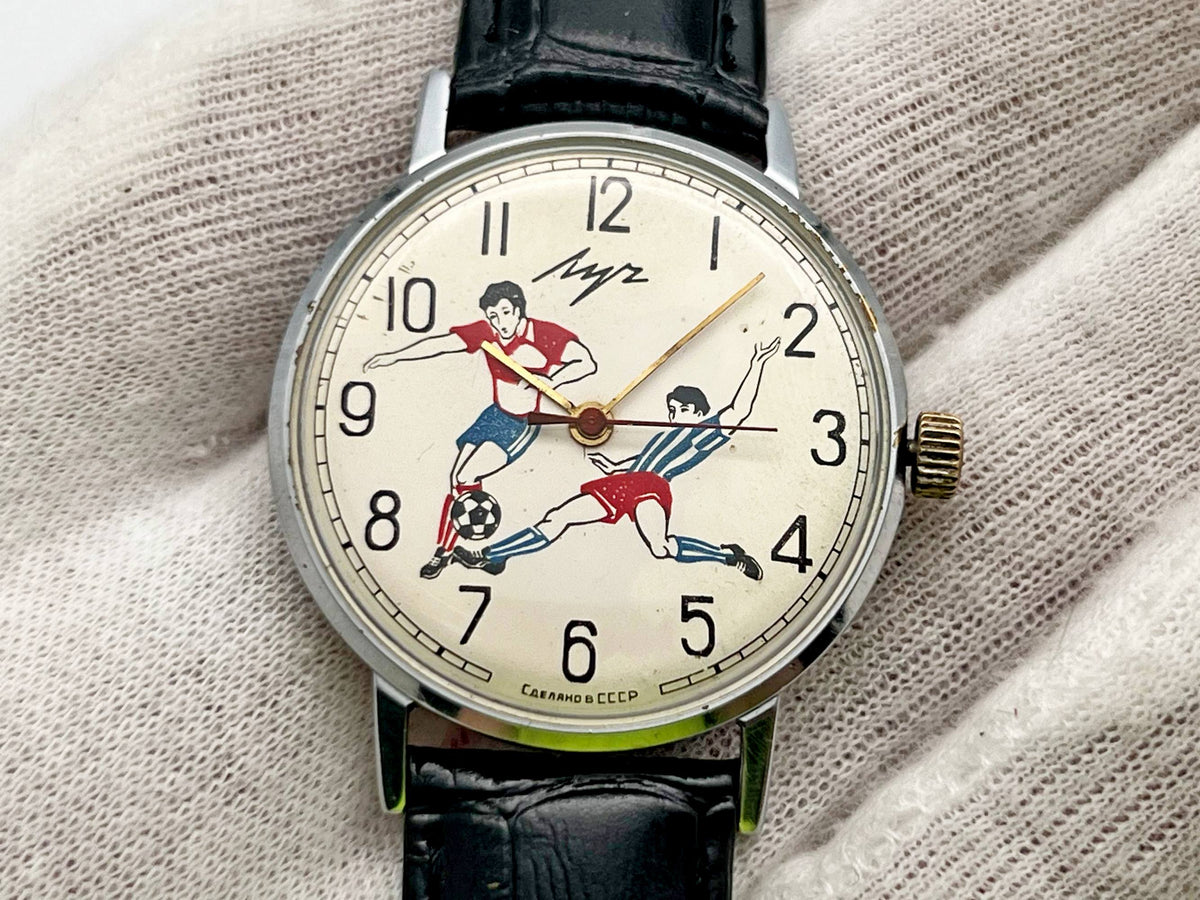 Vintage LUCH 2209 Ultra Slim Soviet Mechanical Watch | Rare USSR Football Soccer Players Dial 23 Jewels Men's Wristwatch
