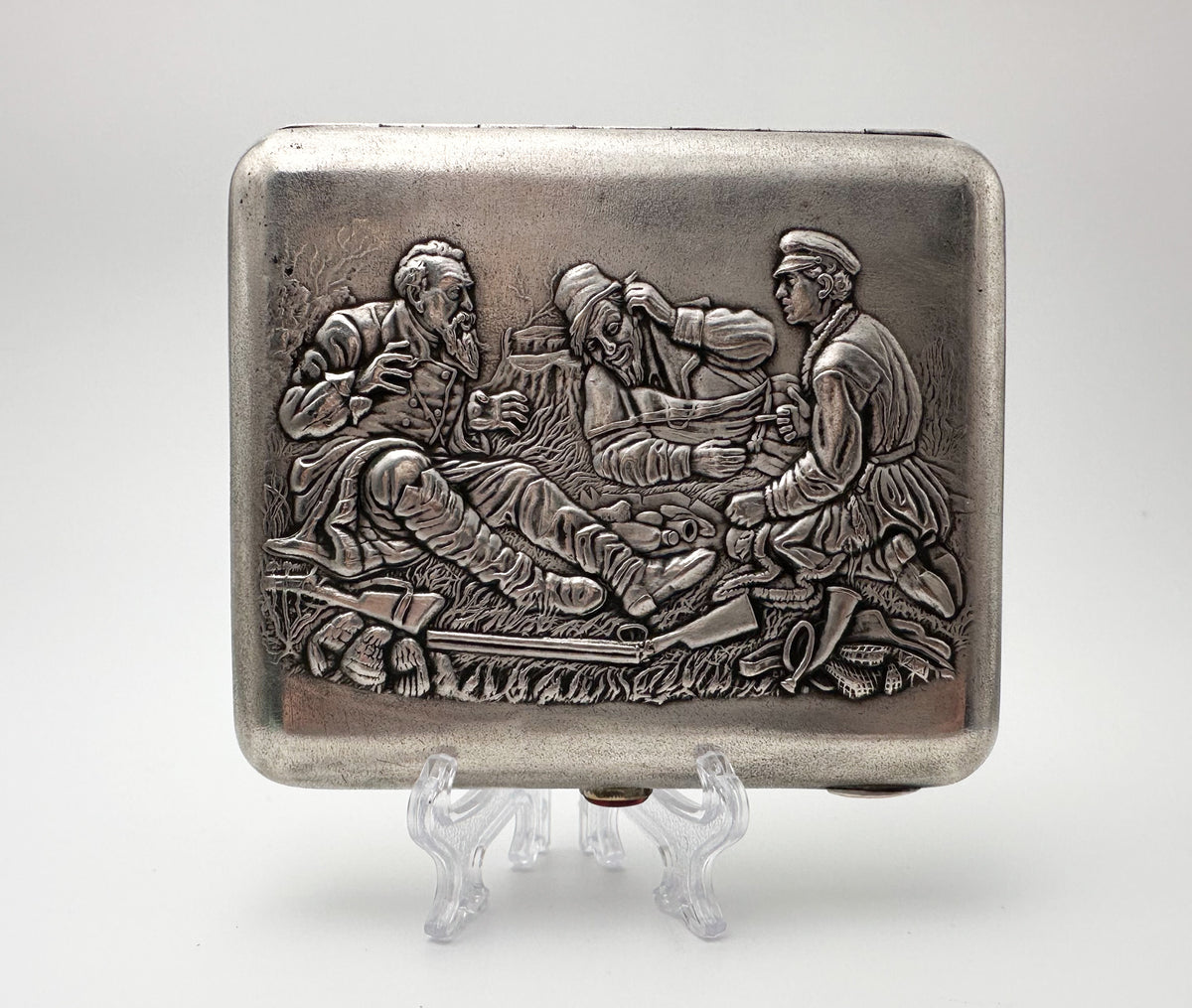 Cigarette Case Hunters at Rest Vintage Soviet | Artel Pobeda Moscow Melchior Tobacciana Perov USSR