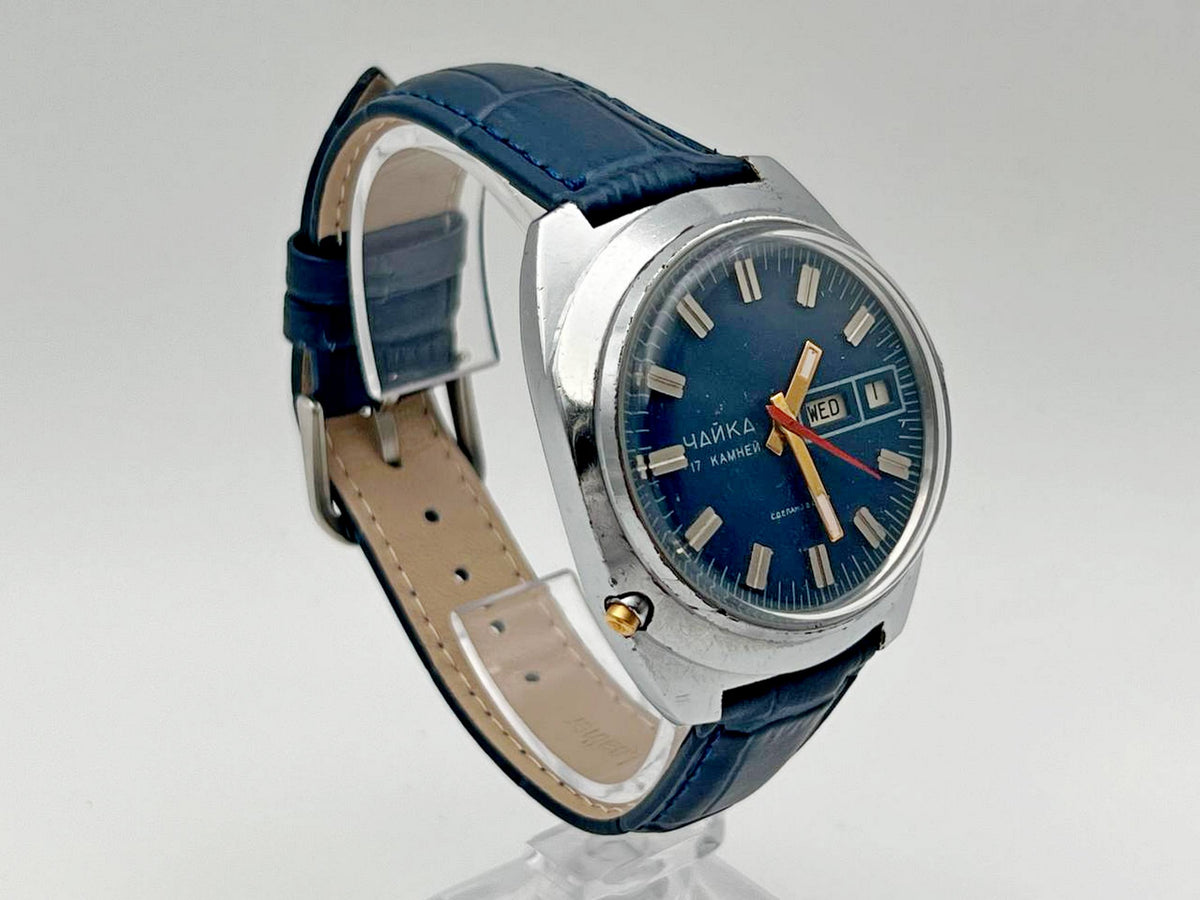 Vintage CHAYKA 2628 Soviet Mechanical Watch | Rare Blue Dial 17 Jewels USSR Dust-Proof Double-Calendar Men's Wristwatch