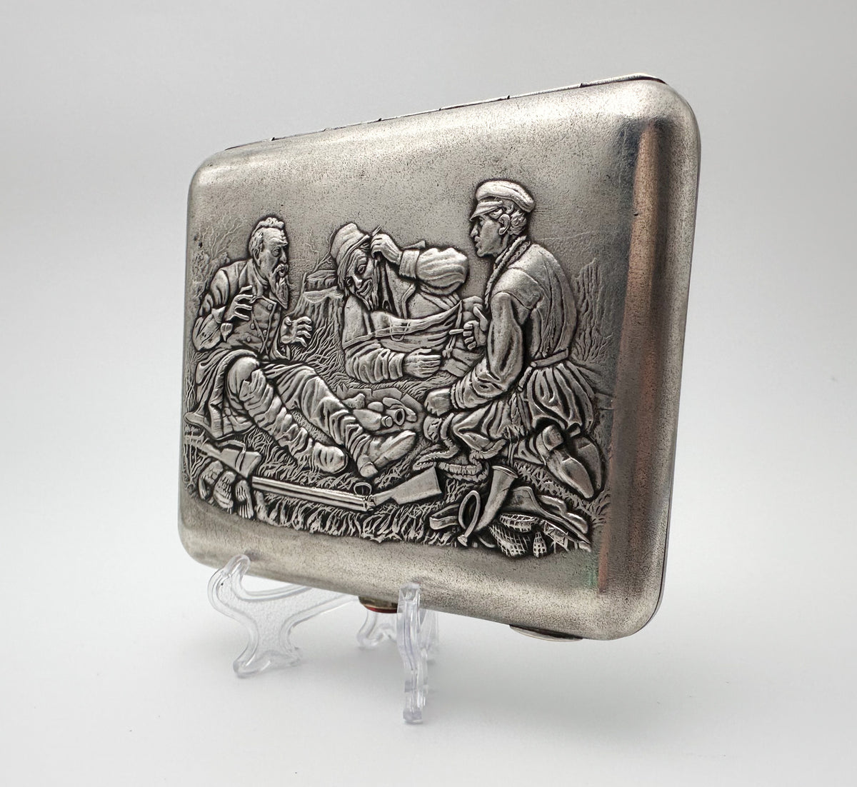 Cigarette Case Hunters at Rest Vintage Soviet | Artel Pobeda Moscow Melchior Tobacciana Perov USSR